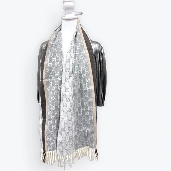 Auth Gucci Grays GG Supreme Monogram Cashmere Wool Blend Muffler Scarf Stole